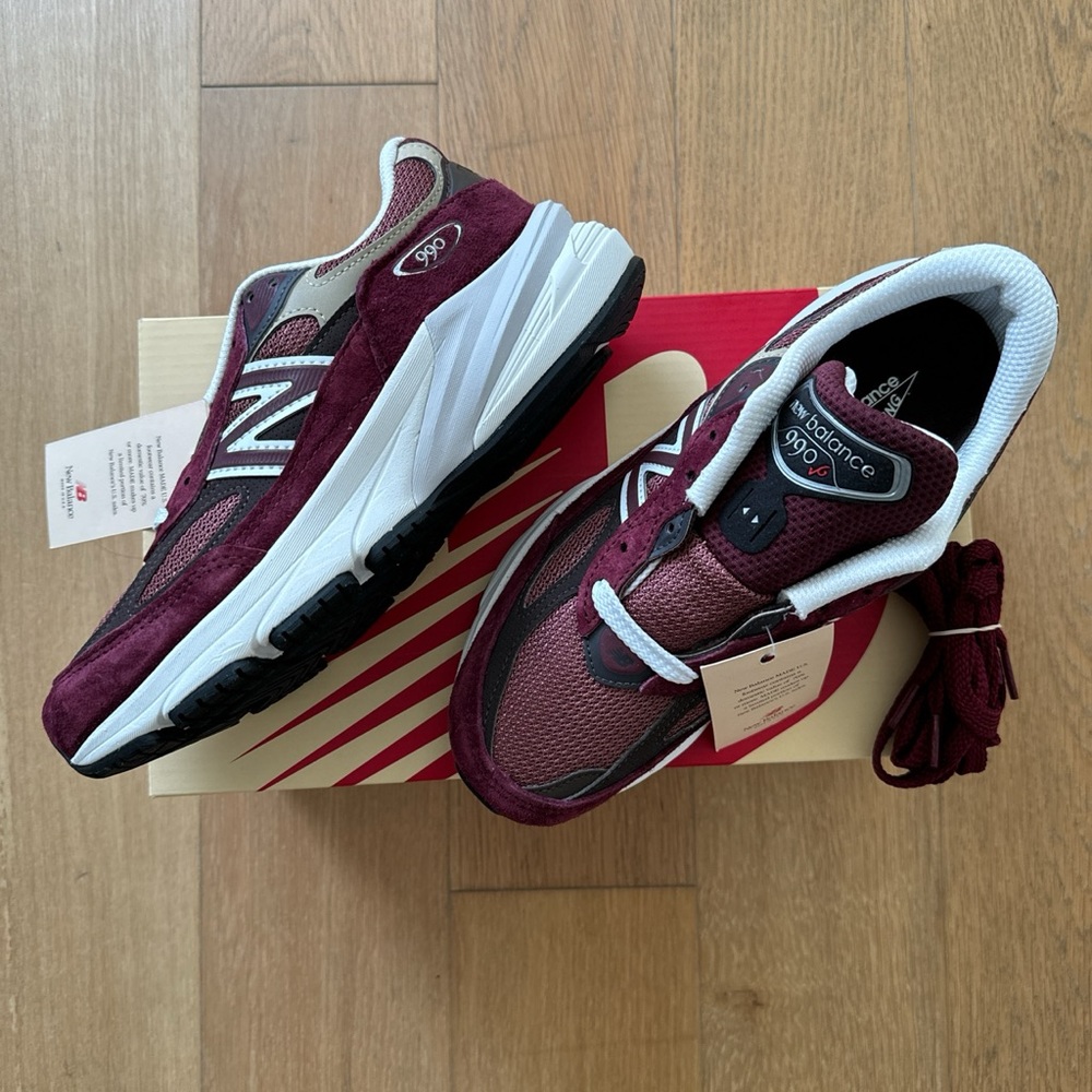 New balance 990v6 in Burgundy